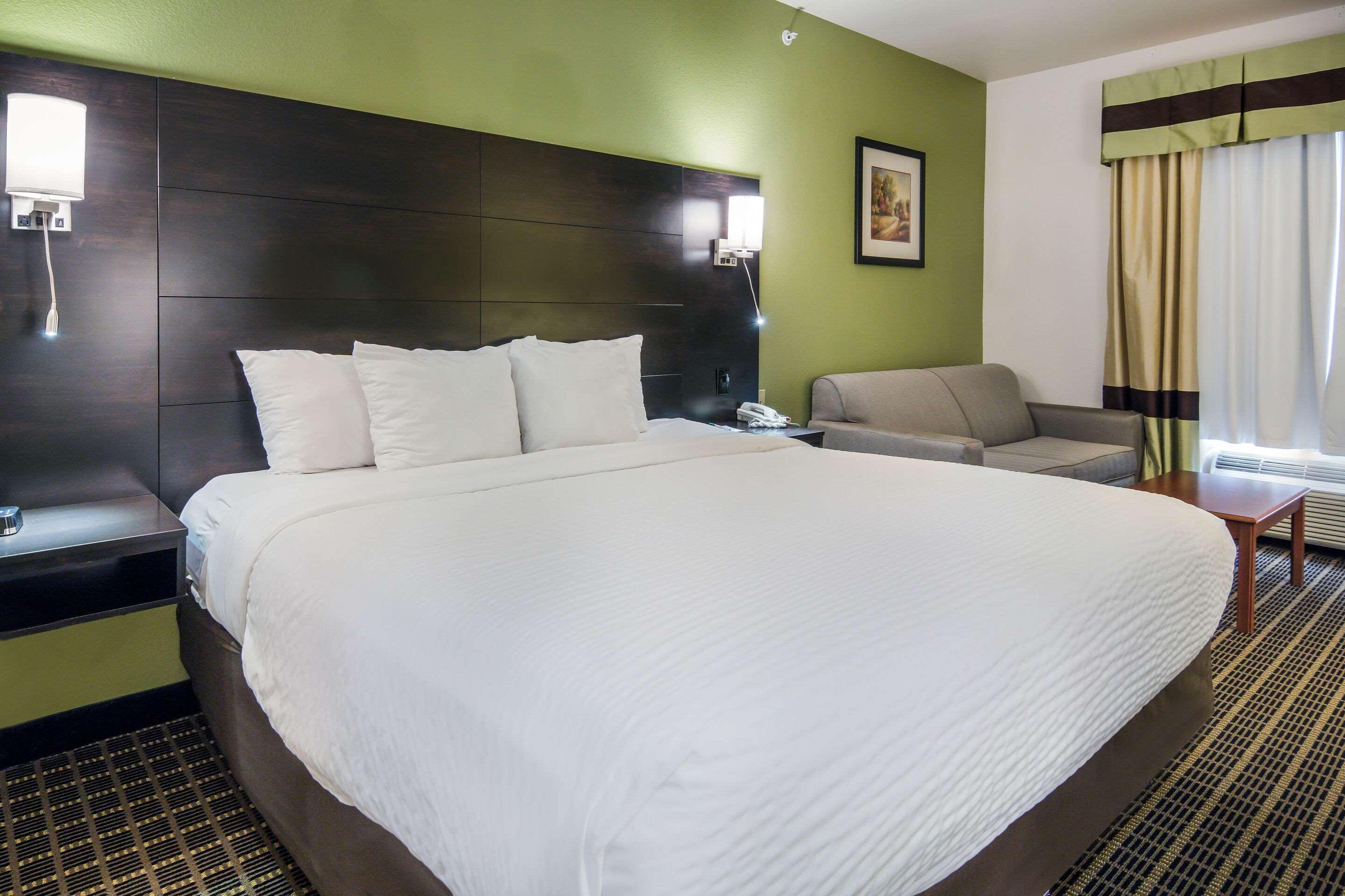 Clarion Inn & Suites Weatherford South Exteriér fotografie