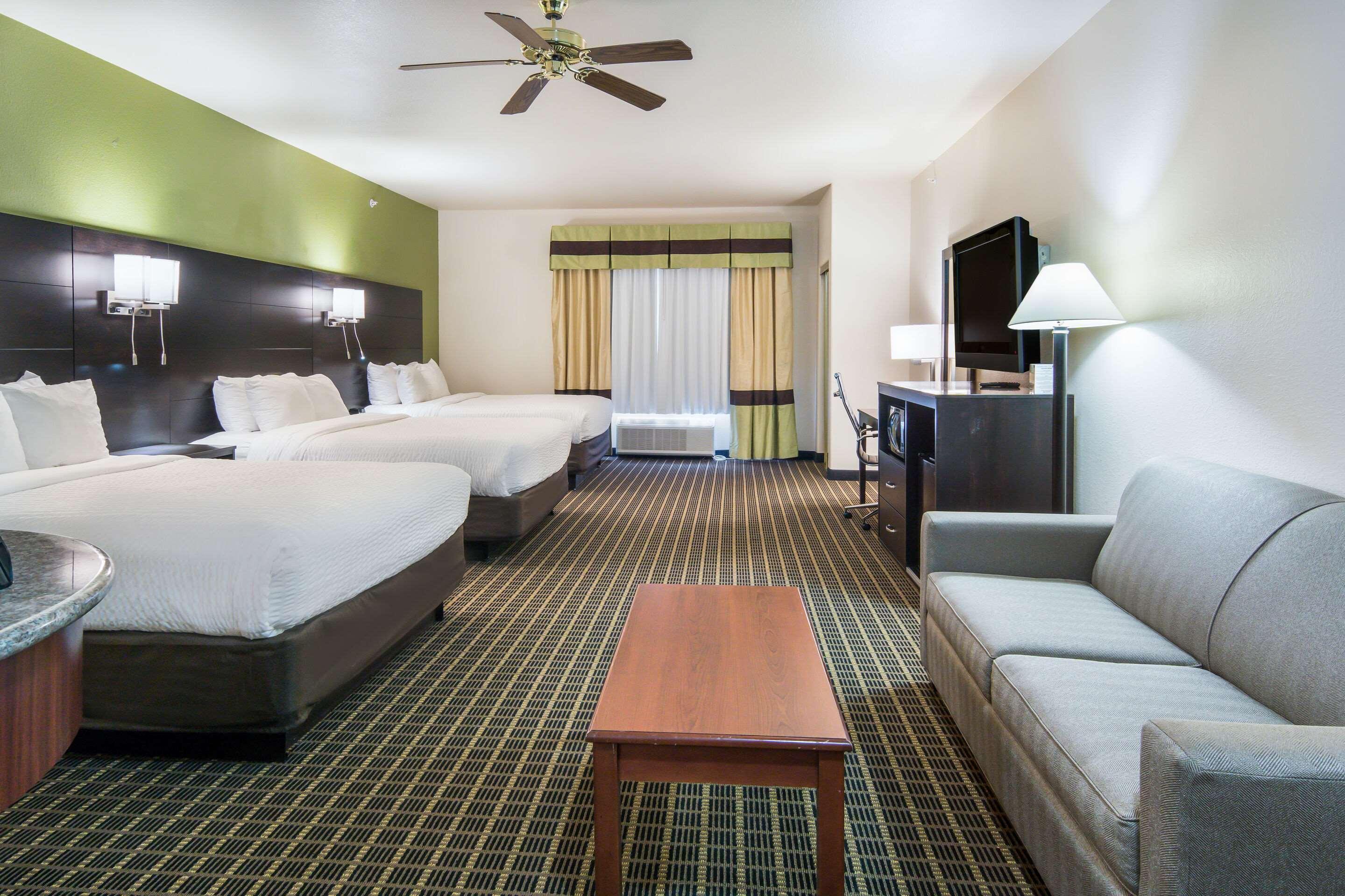Clarion Inn & Suites Weatherford South Exteriér fotografie