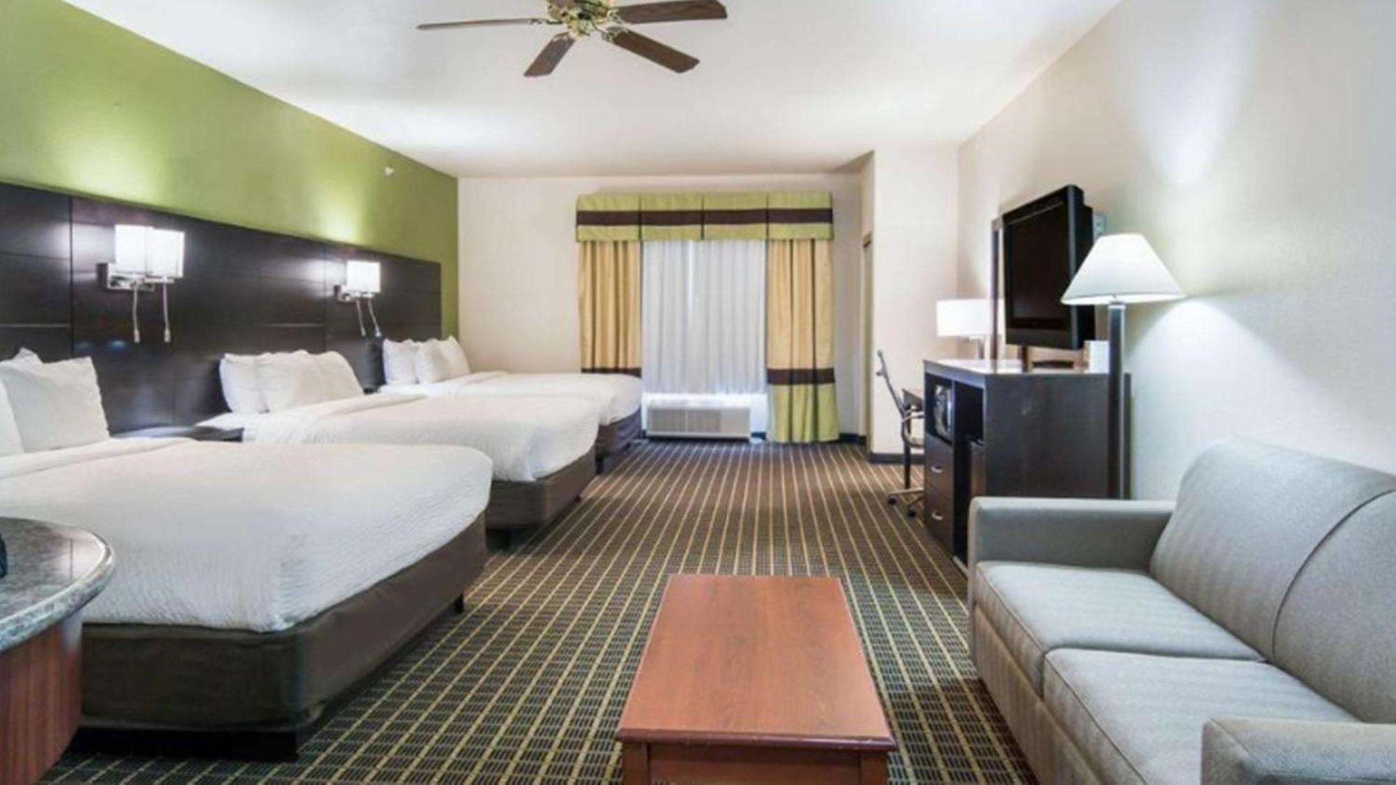 Clarion Inn & Suites Weatherford South Exteriér fotografie