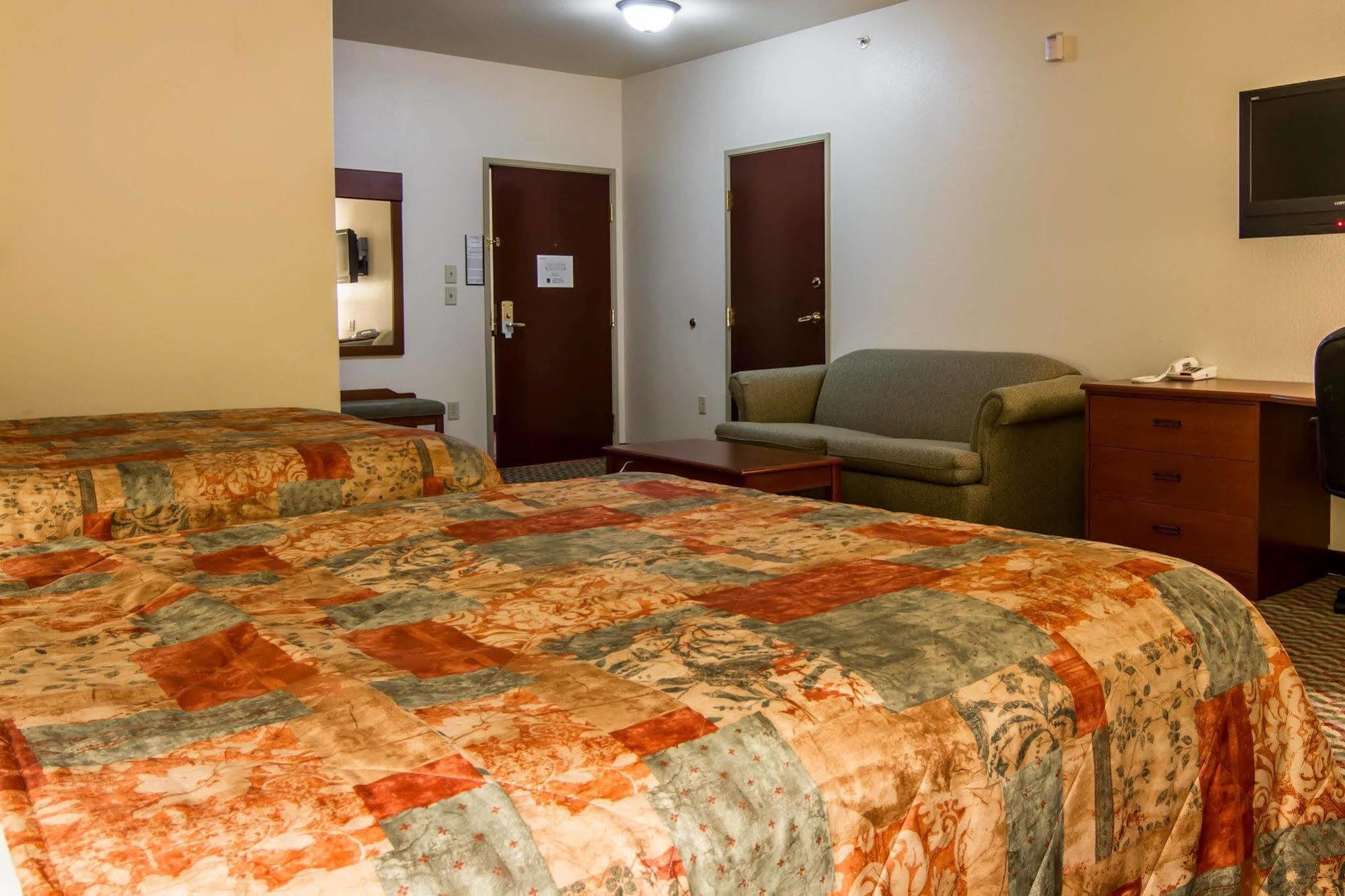 Clarion Inn & Suites Weatherford South Exteriér fotografie